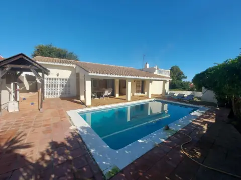 Chalet en San Roque Pueblo