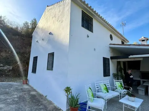 Finca rústica en Ojen Pueblo