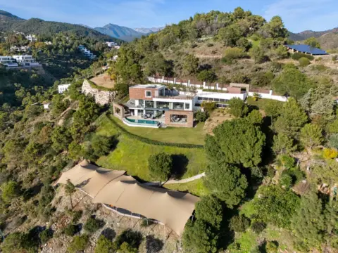 Chalet en La Pobla de Vallbona