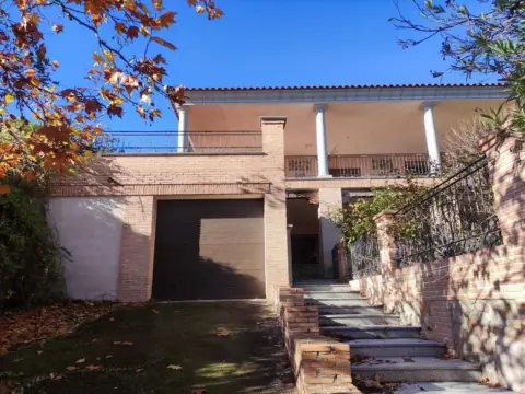 Chalet en calle del Alcotan