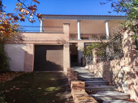 Chalet en calle del Alcotan