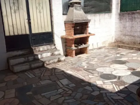 Casa pareada en calle del Barrio Nuevo, 32