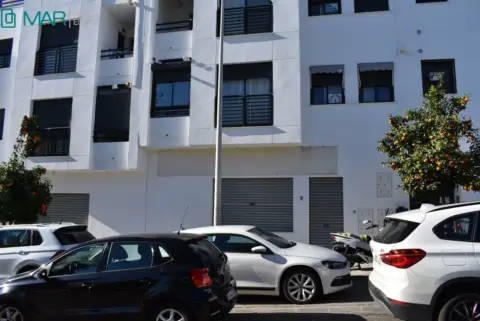 Local comercial en Mirabueno
