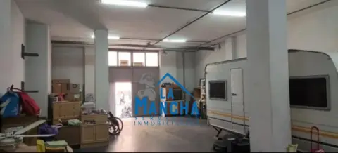 Local comercial en calle Granada