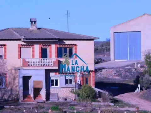 Finca rústica en calle de Alfonso XII
