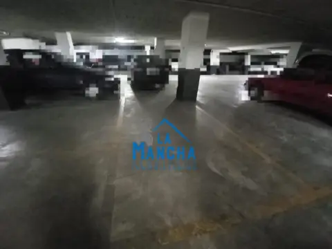 Garaje en Industria