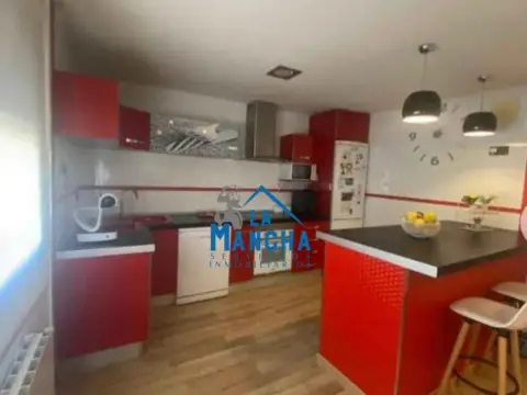 Casa en Barrios Periféricos - Pedanías