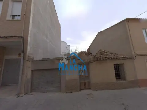Terreno en calle Amapola