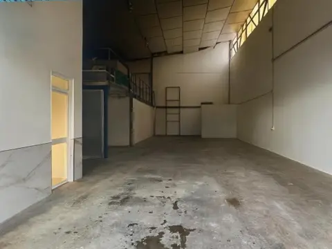 Nave industrial en La Torrecilla