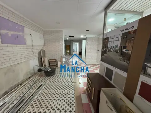 Local comercial en Centro-Villacerrada