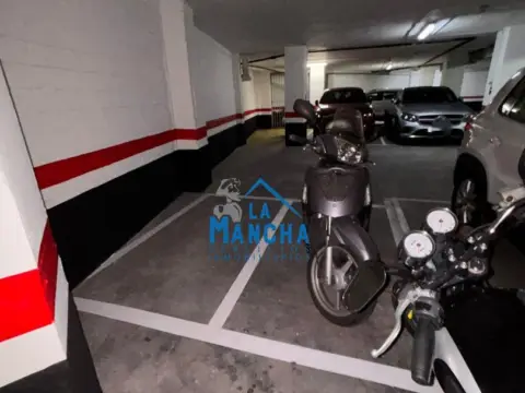 Garaje en calle de la Roda