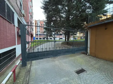 Garaje en Carlos Iii