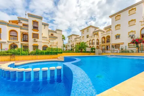 Piso en calle Geraneos