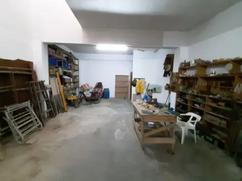 Local comercial en Zona Plaza Sant Judes
