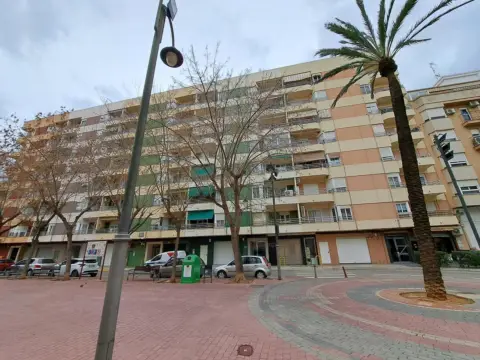 Piso en Plaça de les Germanies