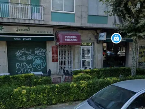 Local comercial en calle de la Pena Trevinca