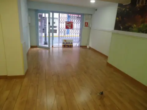 Local comercial en calle C Juan Chaumel, 11-1