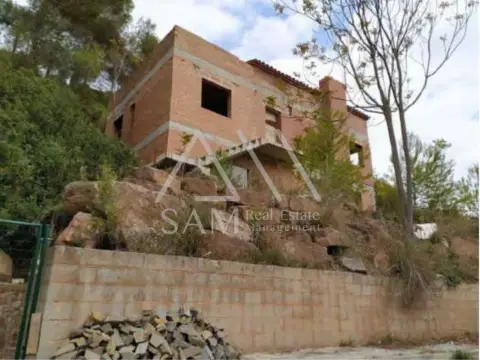 Casa en Carrer de la Ronda del Bosc