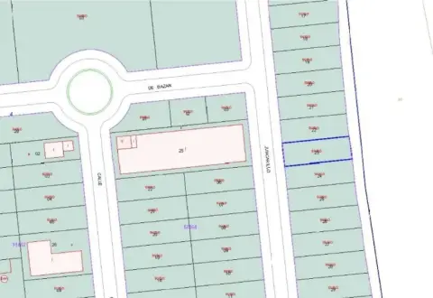 Terreno en calle Los Rubiales