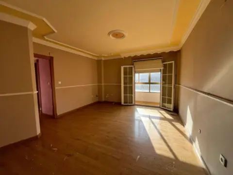 Piso en calle de Pablo Iglesias, 2