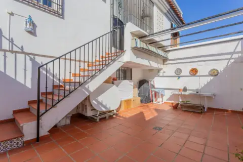 Casa adosada en calle del Río Genil