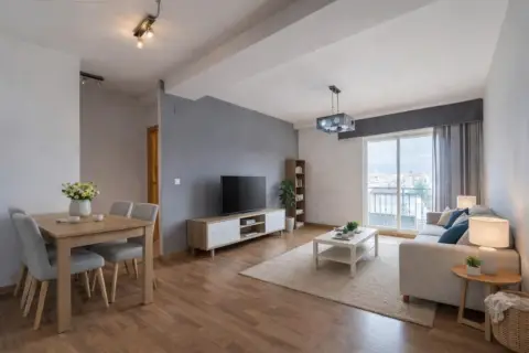 Piso en calle de la Violeta, 1