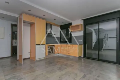 Dúplex en Centro Urbano 90