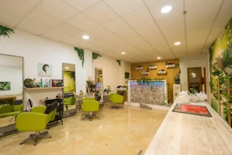 Local comercial en calle calle Altamira