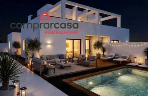 Casa pareada en calle del Clavel