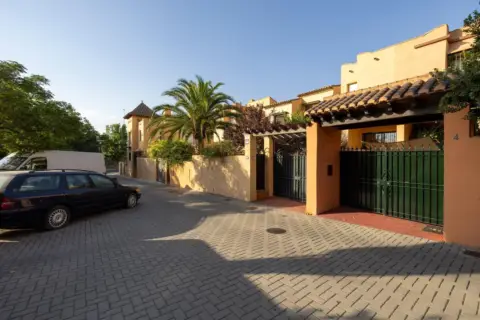 Casa – Granada Capital