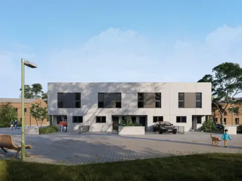 Casa adosada en calle de Isidro Gil