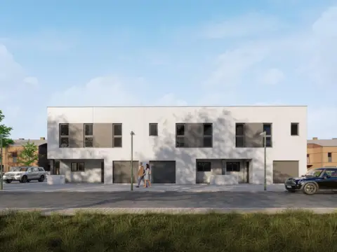 Casa adosada en calle de Isidro Gil