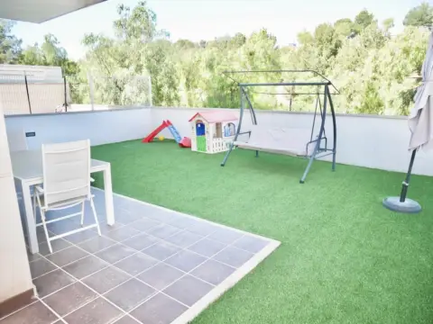 Casa pareada en Torre Guil