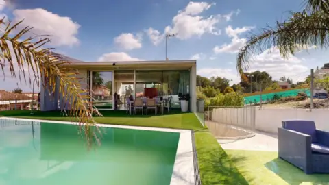 Chalet en Residencial los Romeros