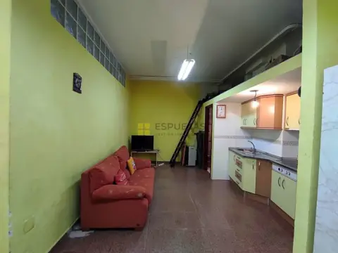 Local comercial en calle Farsia