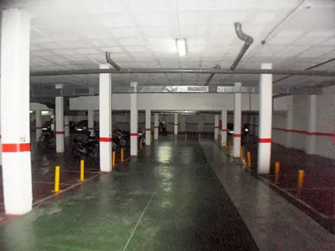 Garaje en calle de Navarro Ledesma, 158