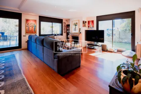 Casa adosada en calle Carrer Dels Hortals