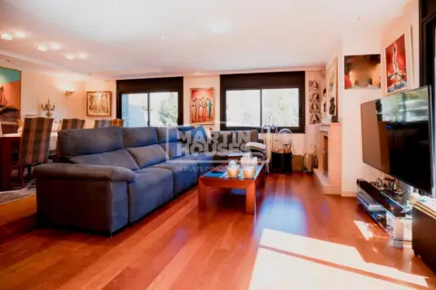 Casa adosada en calle Carrer Dels Hortals