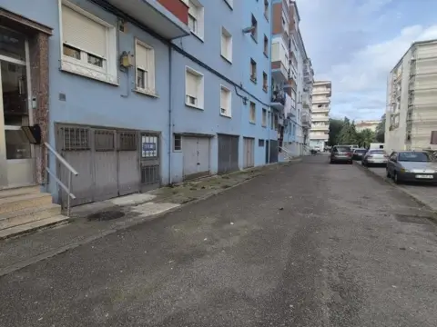 Garaje en calle Valle de Piélagos