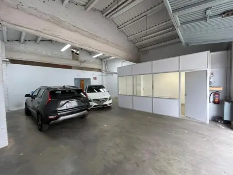 Nave industrial en Carrer de Martí Díez