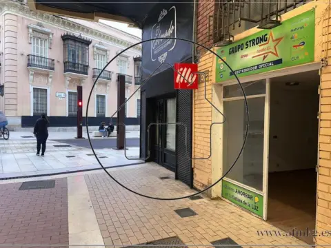 Local comercial en Pasaje de Manuel Machado