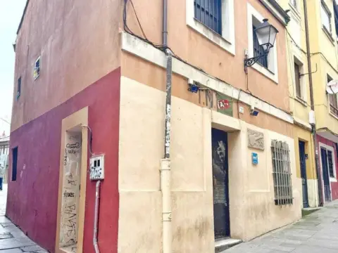 Piso en calle de la Vicaría