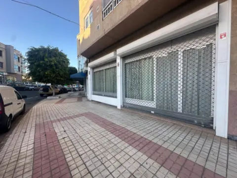 Local comercial en calle de la República Argentina