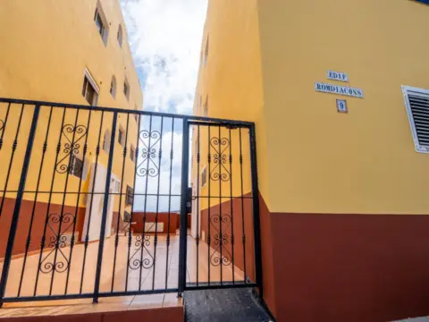 Local comercial en calle Vasco de Gama, 5