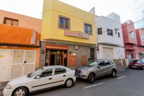 Local comercial en calle Agustina De Aragon, 8