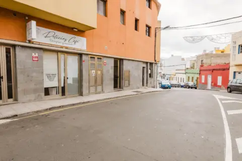 Local comercial en calle Lujan Perez, 2