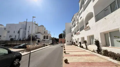 Local comercial en Roquetas de Mar