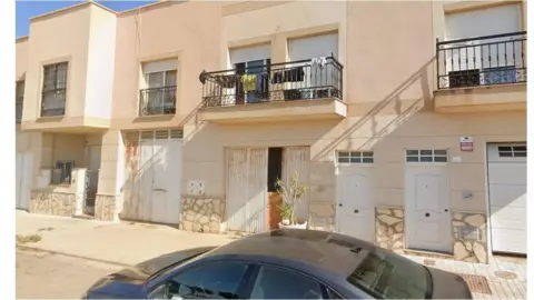 Casa adosada en Las Norias