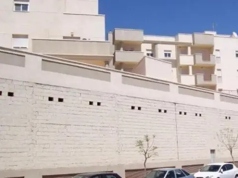 Local comercial en La Gangosa
