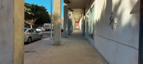 Local comercial en Pabellon